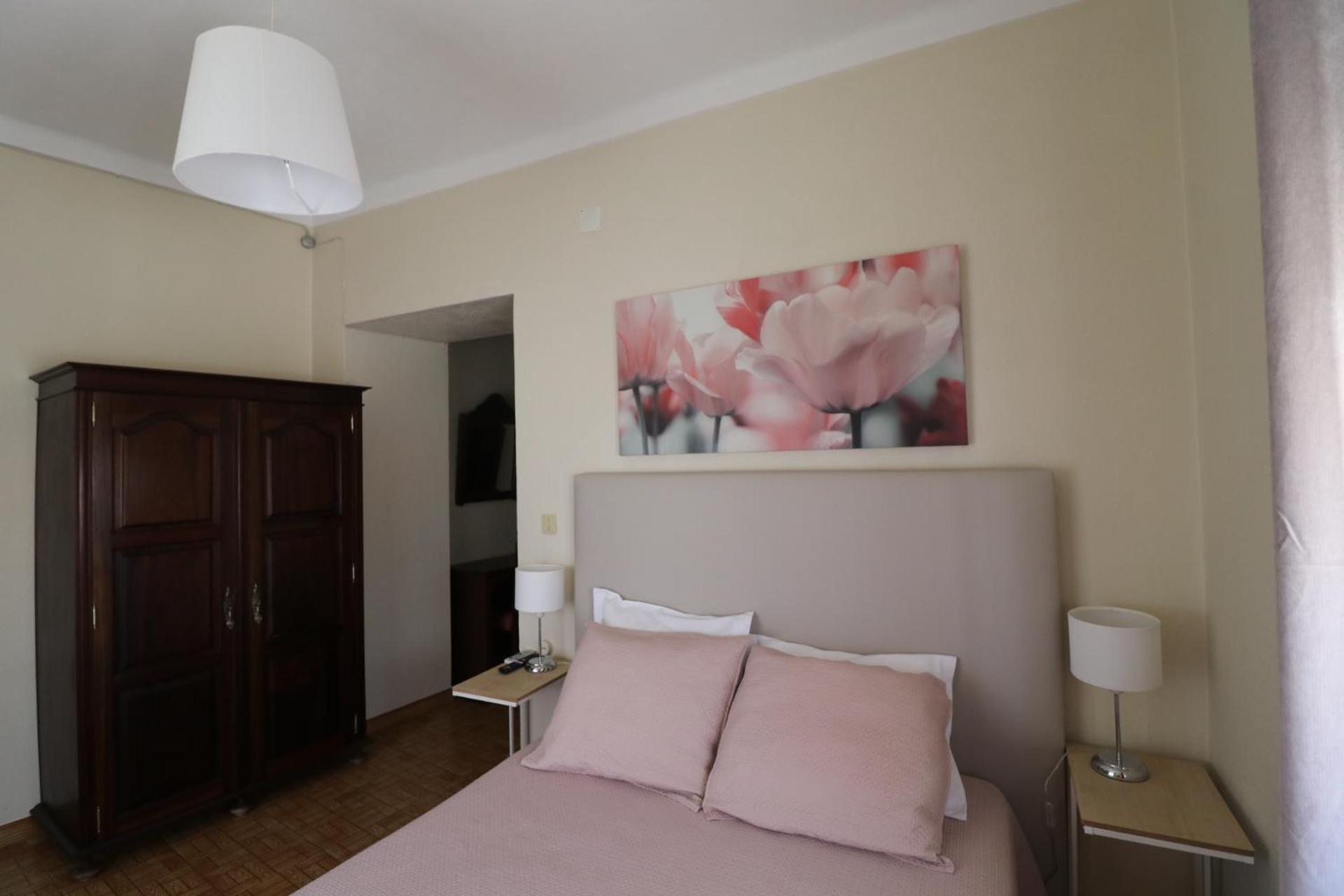 Residencial Miguel Jose Hotel Estremoz Exterior foto